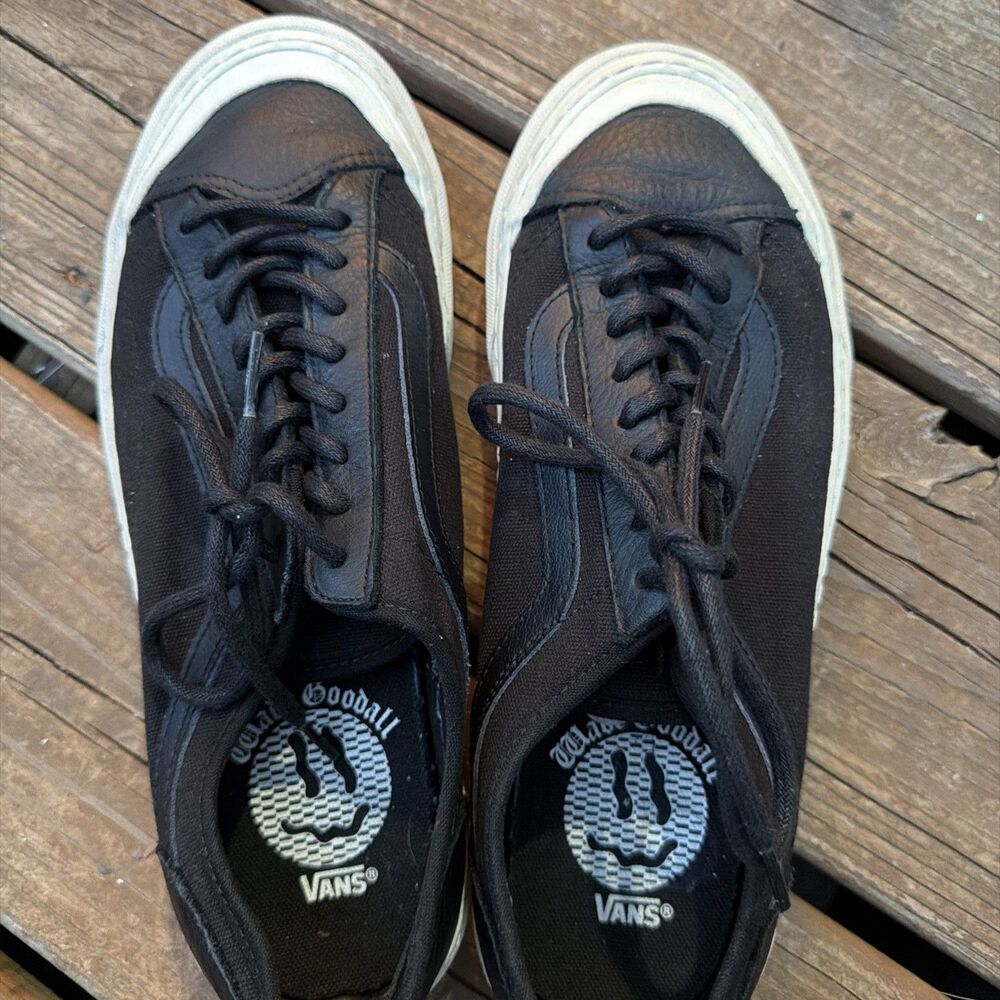 Vans Goodall Women's Size 10.5 Black Low Top Lace Up Skate Sneakers Shoes